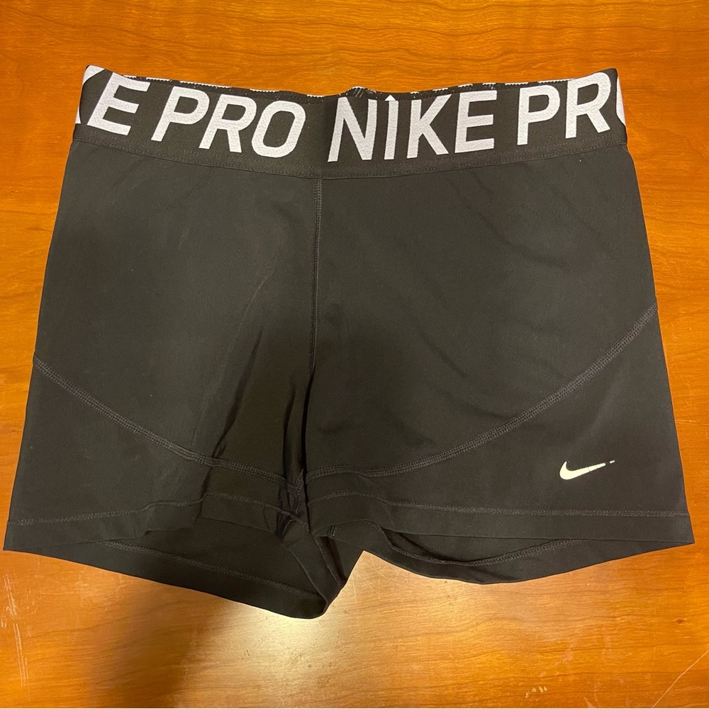 Nike pro shorts women’s size XL